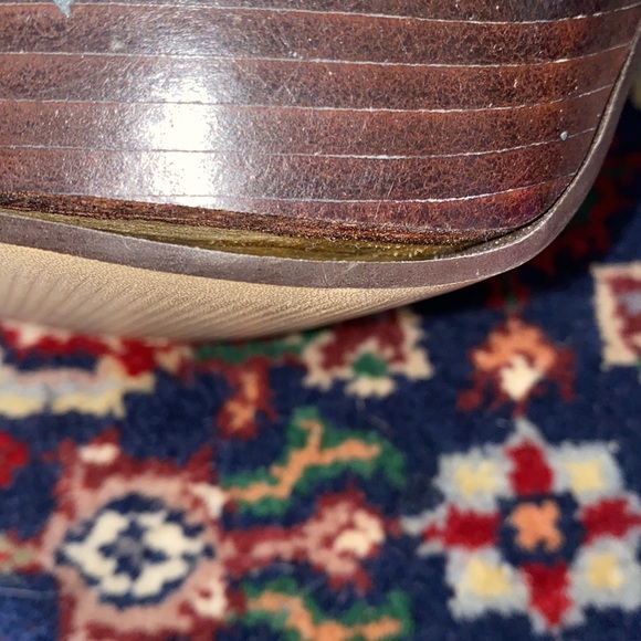 Brown leather Guess high platform peep toe heels. Size 9. Never worn - Picture 9 of 12